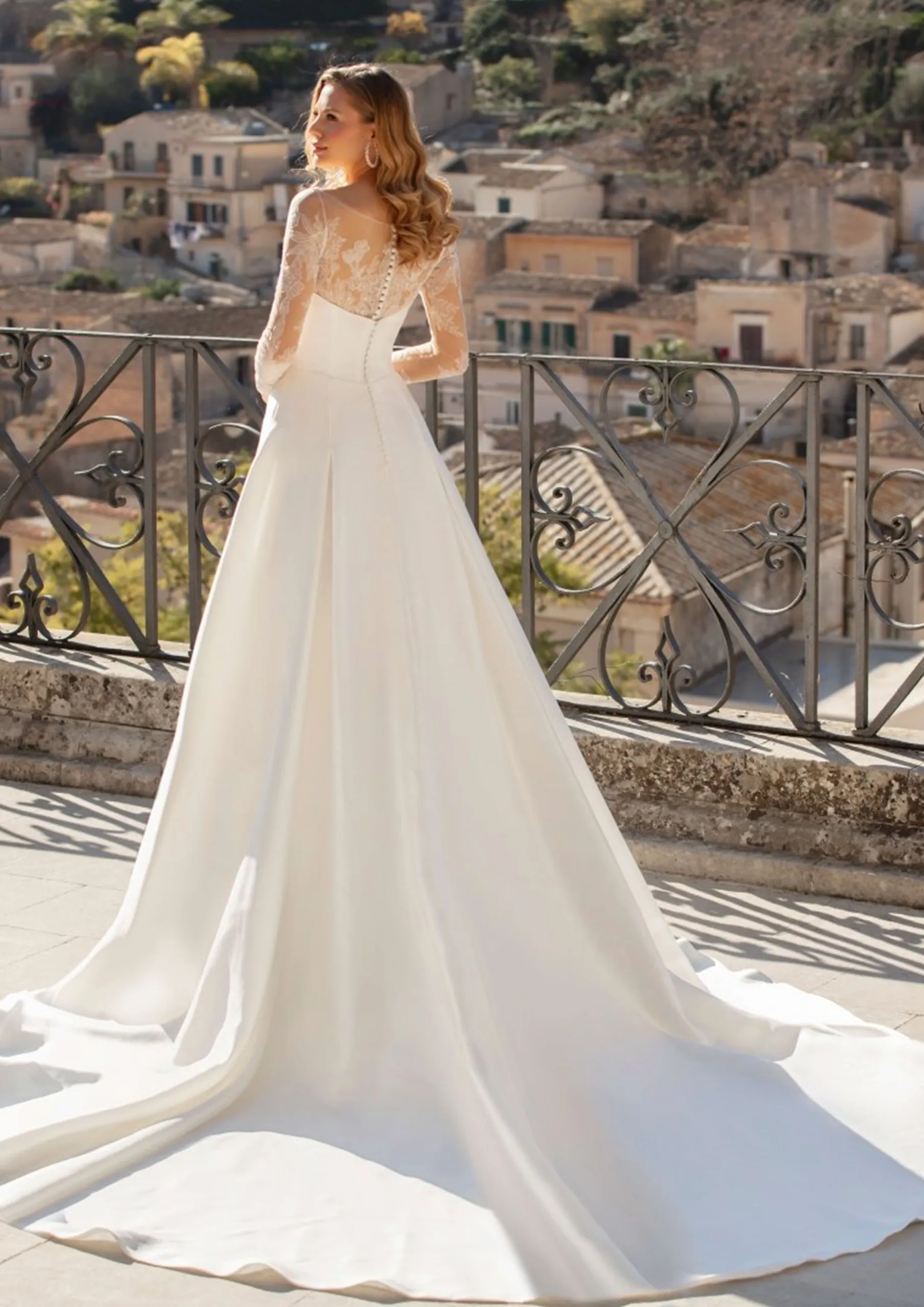 ASTER, Robe de mariée Jarice à Mâcon