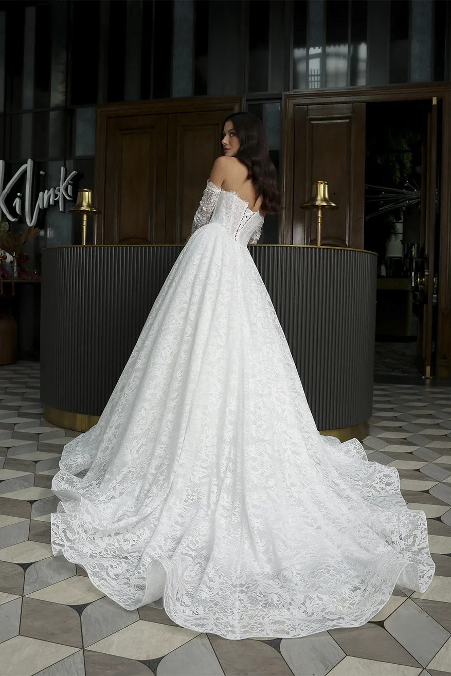 Alexandra, Robe de mariée CHRISTINA BRIDAL à Mâcon