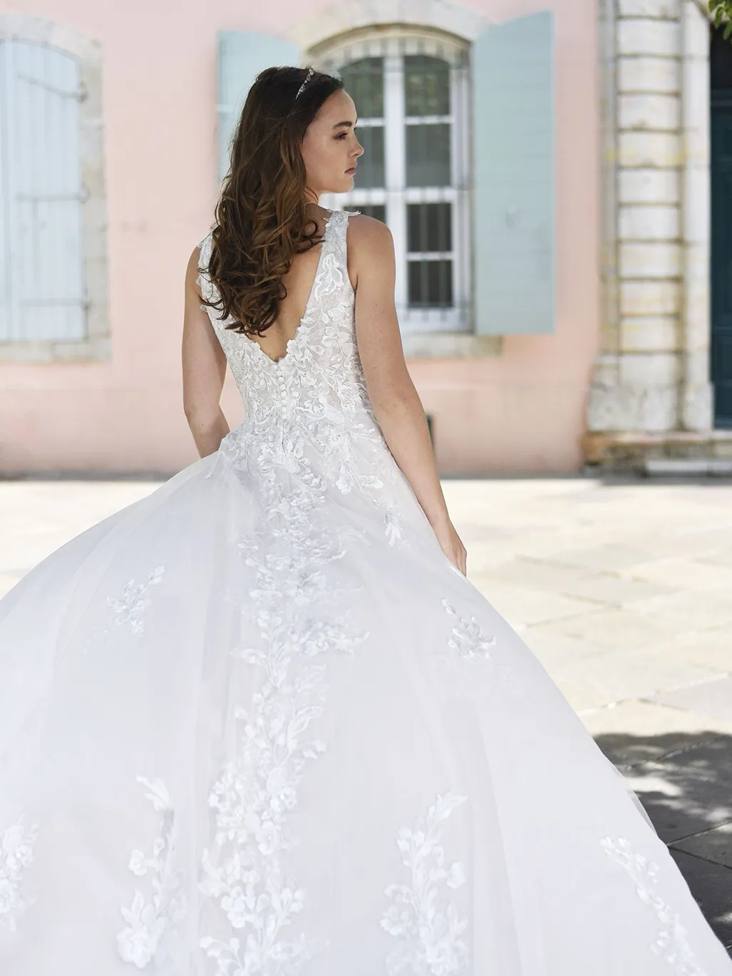 BAYA, Robe de mariée Bella Bridal à Mâcon