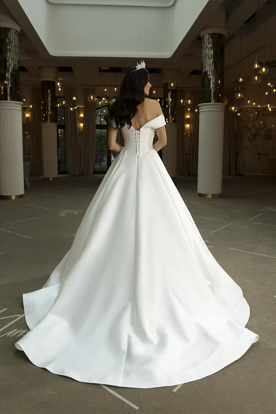 MARINA, Robe de mariée CHRISTINA BRIDAL à Mâcon