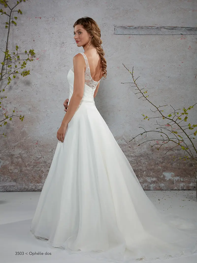 OPHELIE, Robe de mariée CRÉATIONS BOCHET à Mâcon