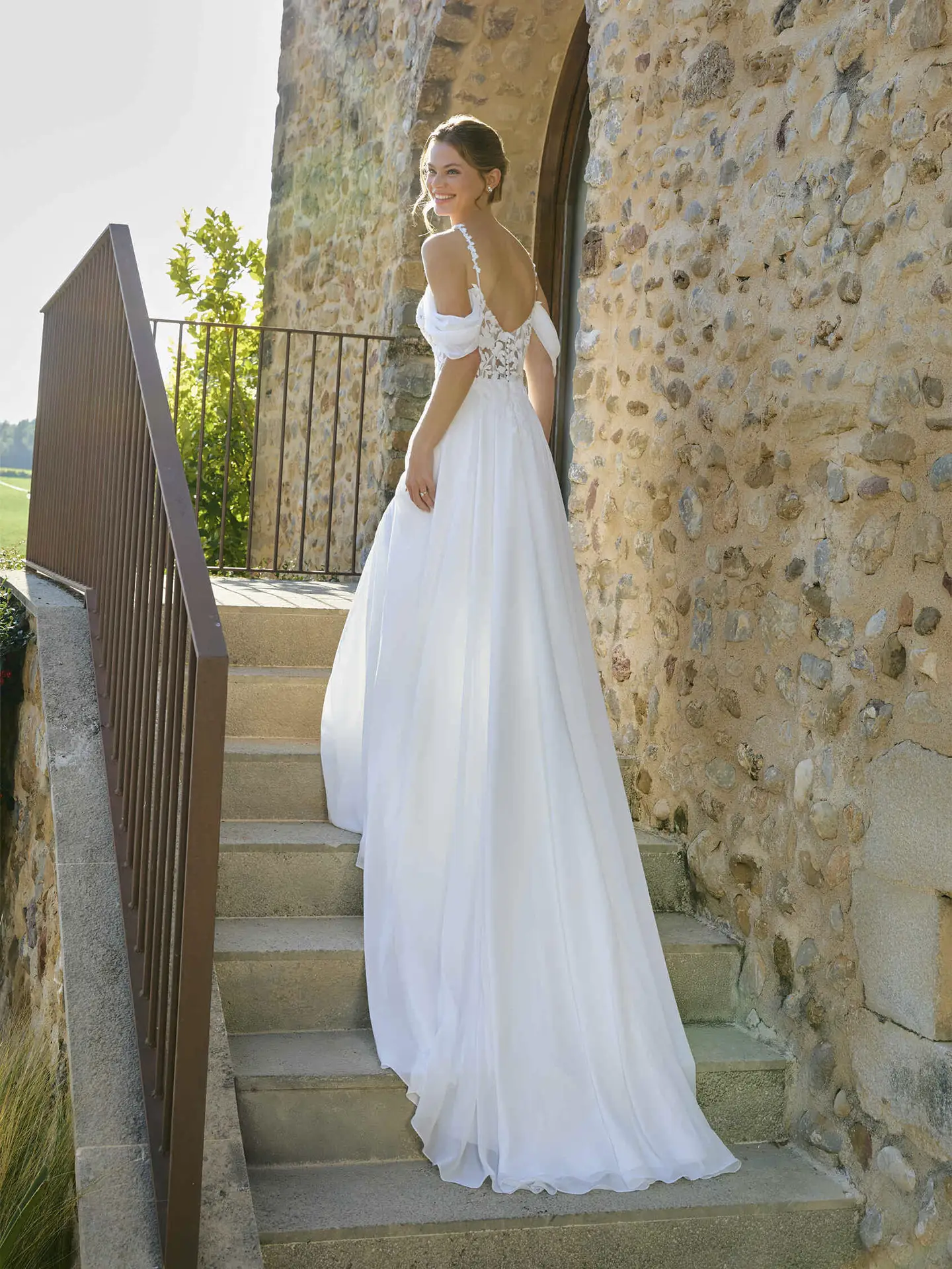 BATIAL ROBE DE MARIÉE WHITE ONE Mâcon