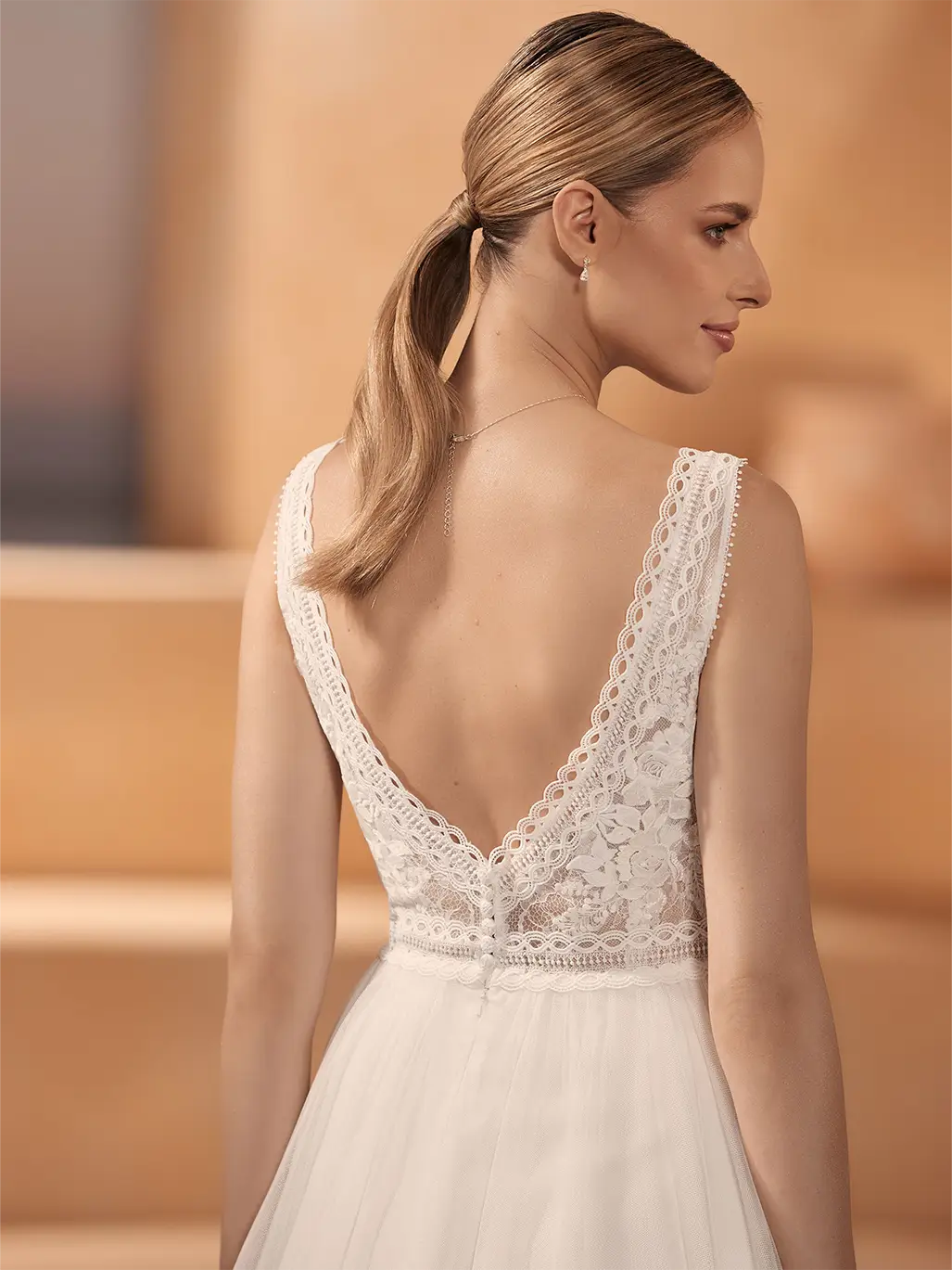 EVA,, ROBE DE MARIÉE MAGIE BLANCHE MÂCON