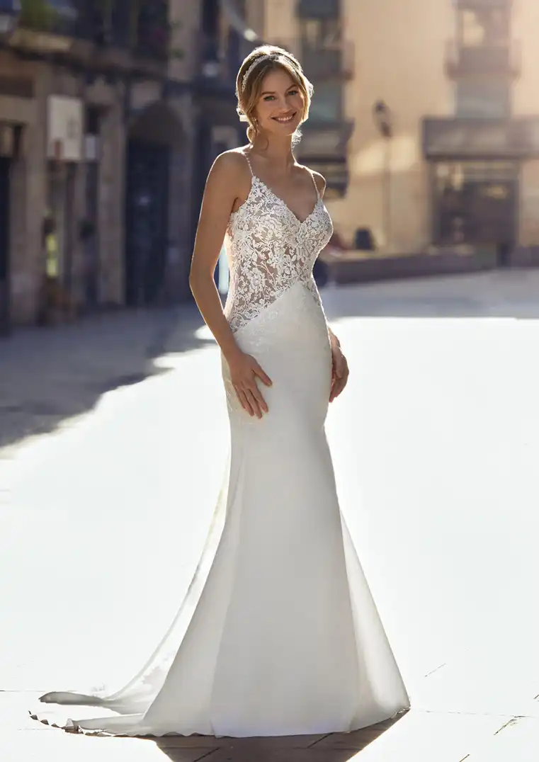 FLICKER, ROBE DE MARIÉE WHITE ONE Mâcon