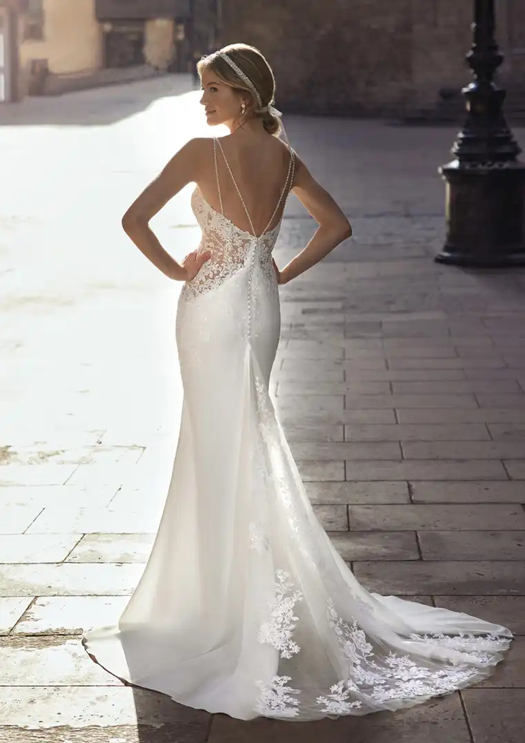 FLICKER, ROBE DE MARIÉE WHITE ONE Mâcon