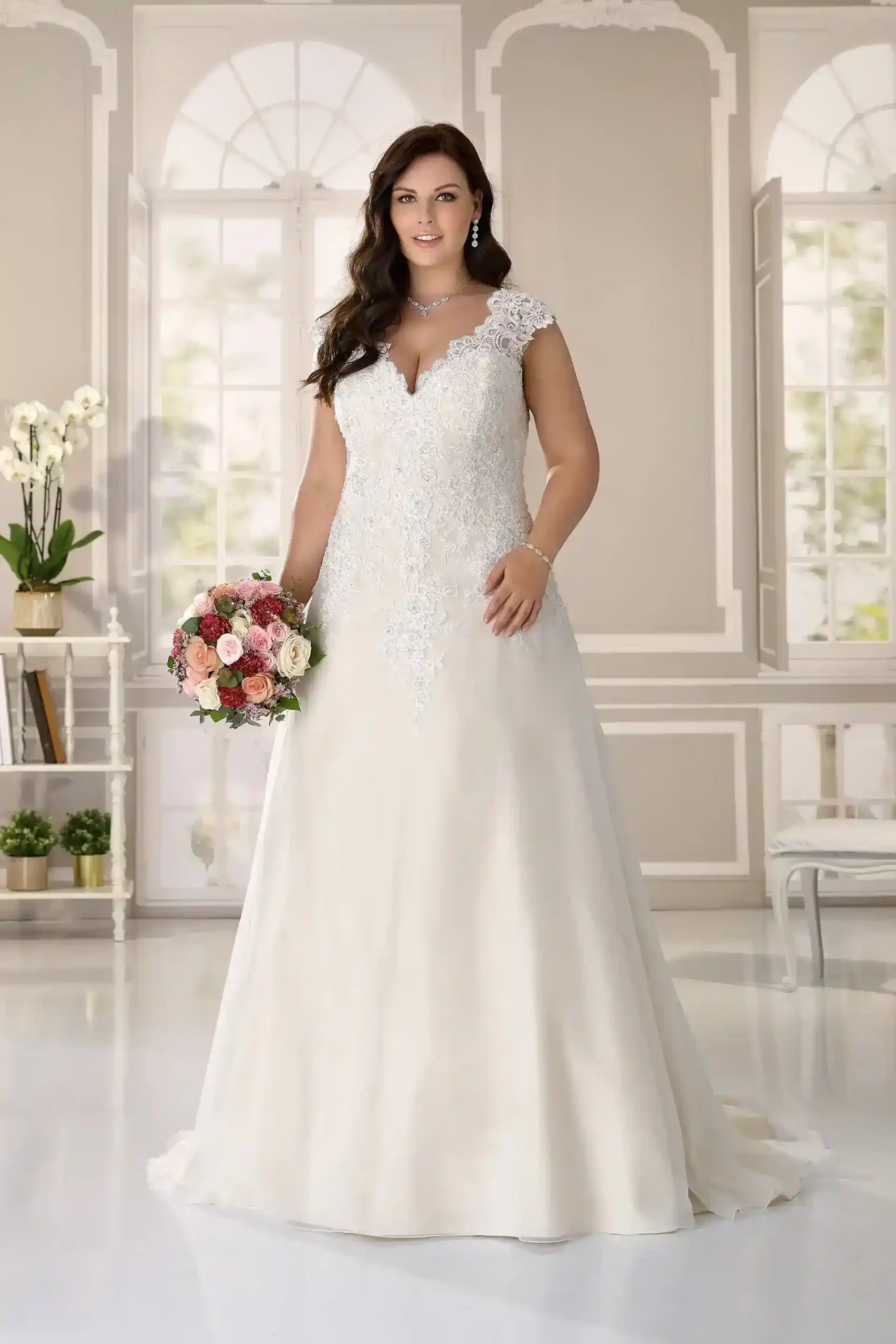 LUTECIA, Robe de mariée LADYBIRD Mâcon