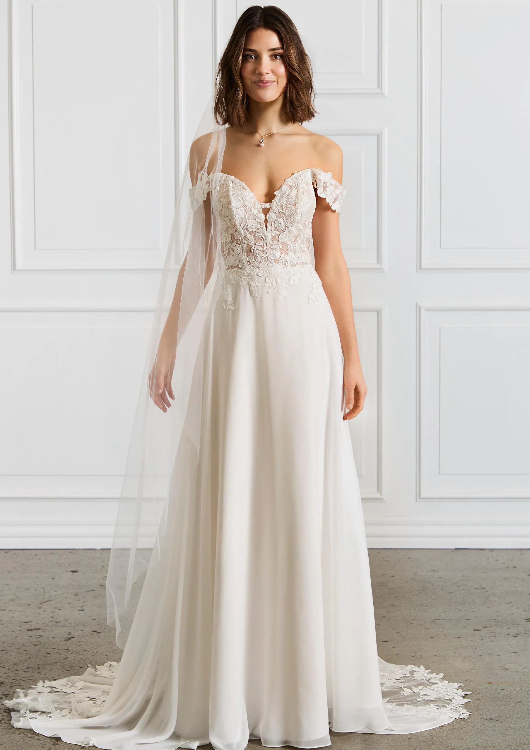 JADE, ROBE DE MARIÉE MAGIE BLANCHE MÂCON