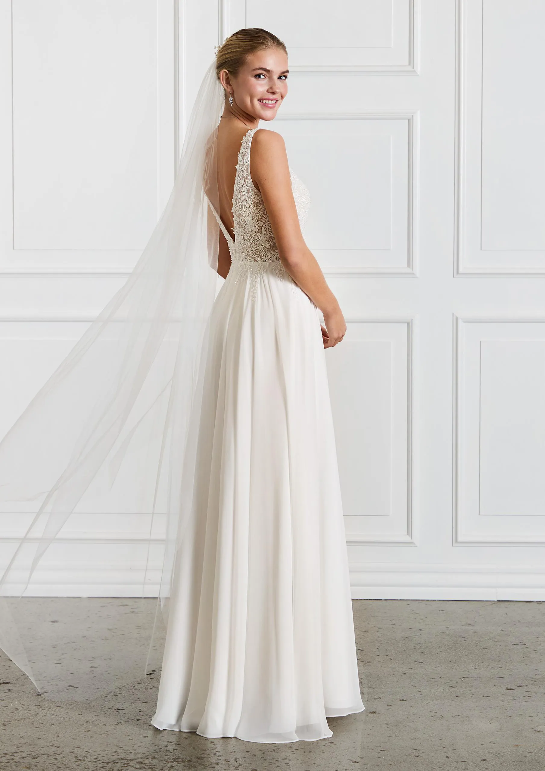 Julie, ROBE DE MARIÉE MAGIE BLANCHE MÂCON