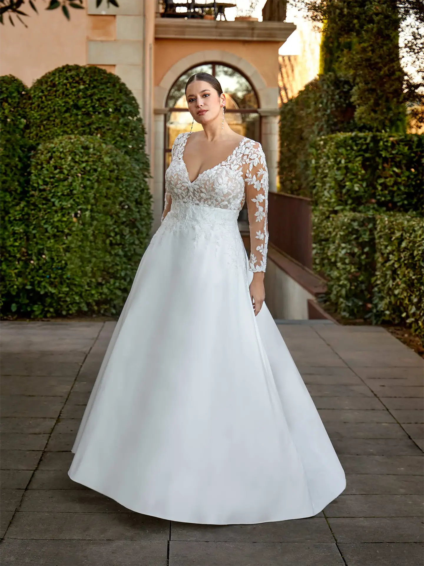 Kleone ROBE DE MARIÉE WHITE ONE Mâcon