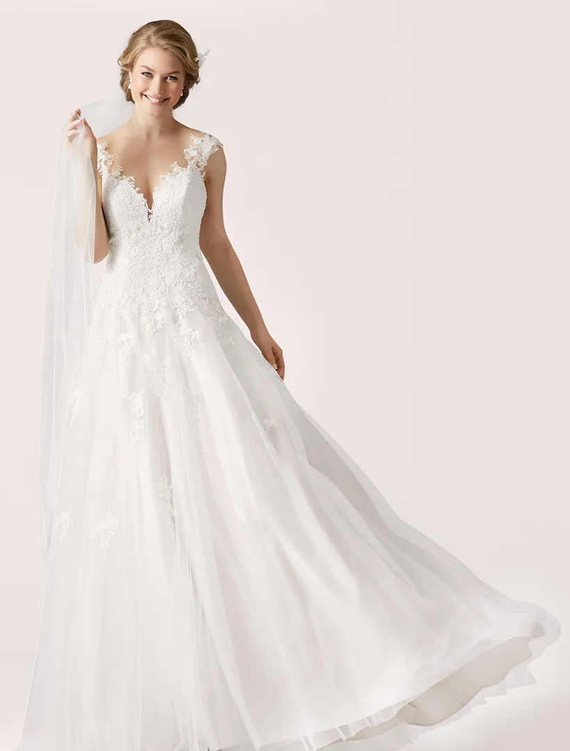 LILA, ROBE DE MARIÉE MAGIE BLANCHE MÂCON