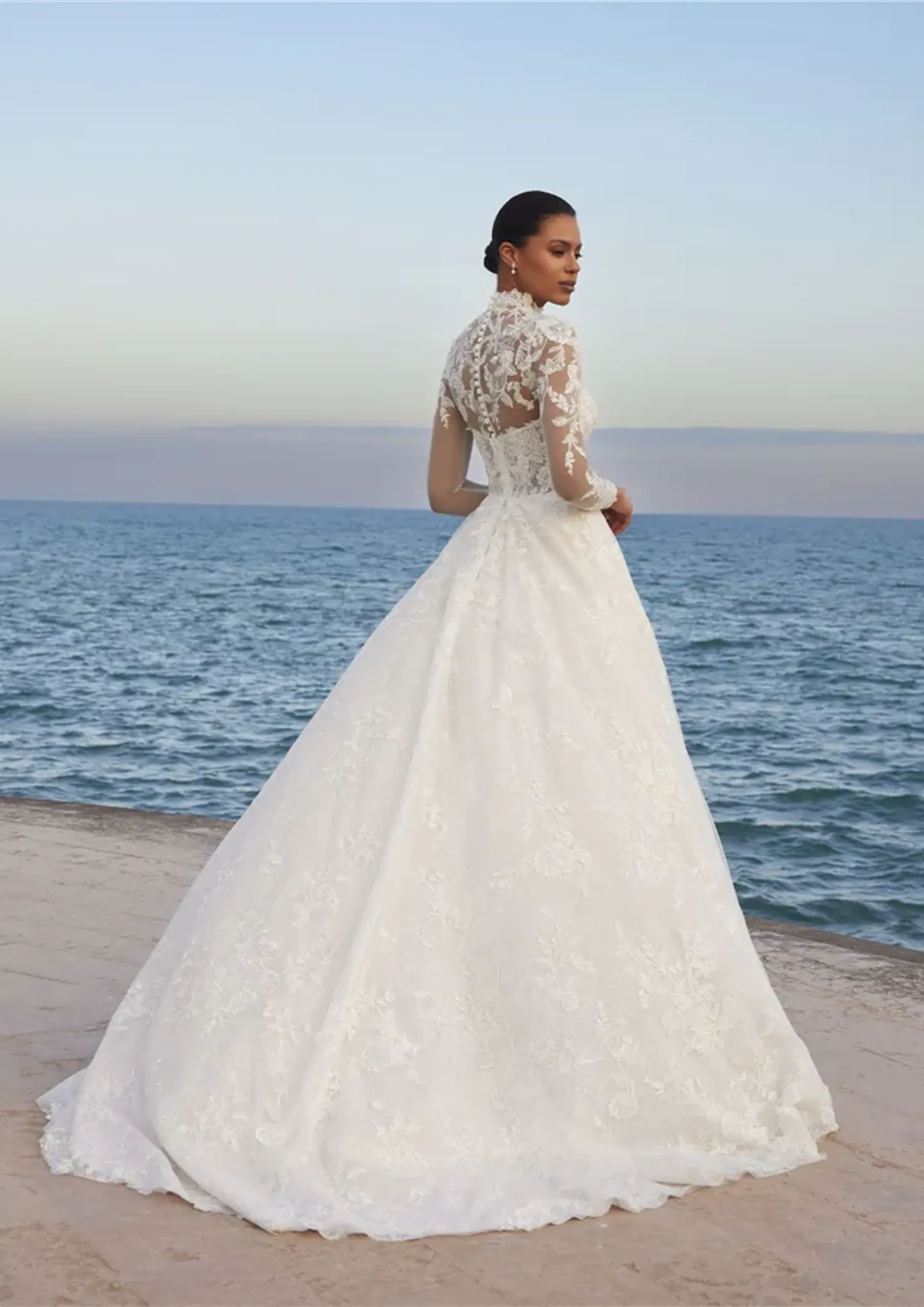 Megna, ROBE DE MARIÉE WHITE ONE Mâcon