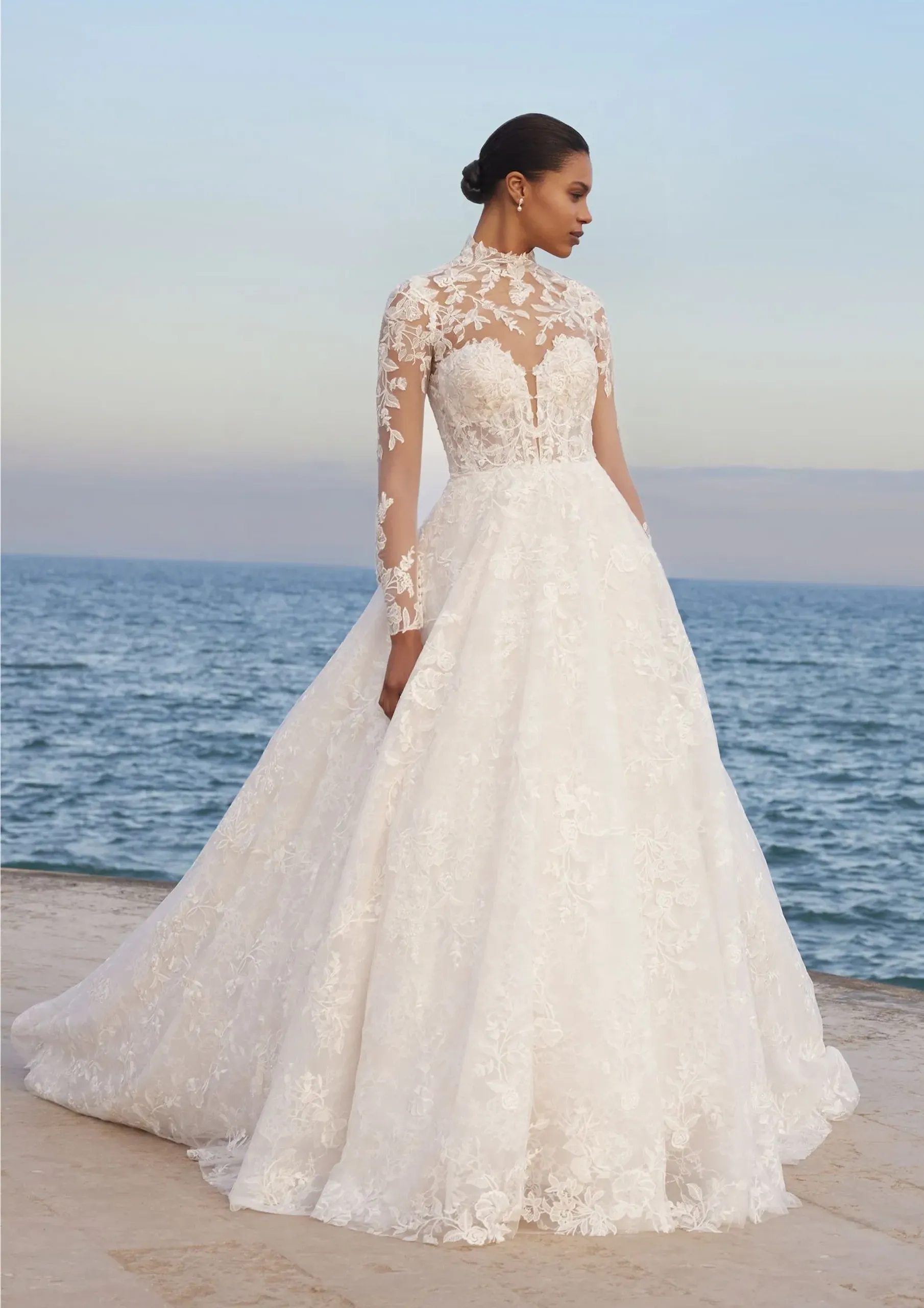 Megna, ROBE DE MARIÉE WHITE ONE Mâcon