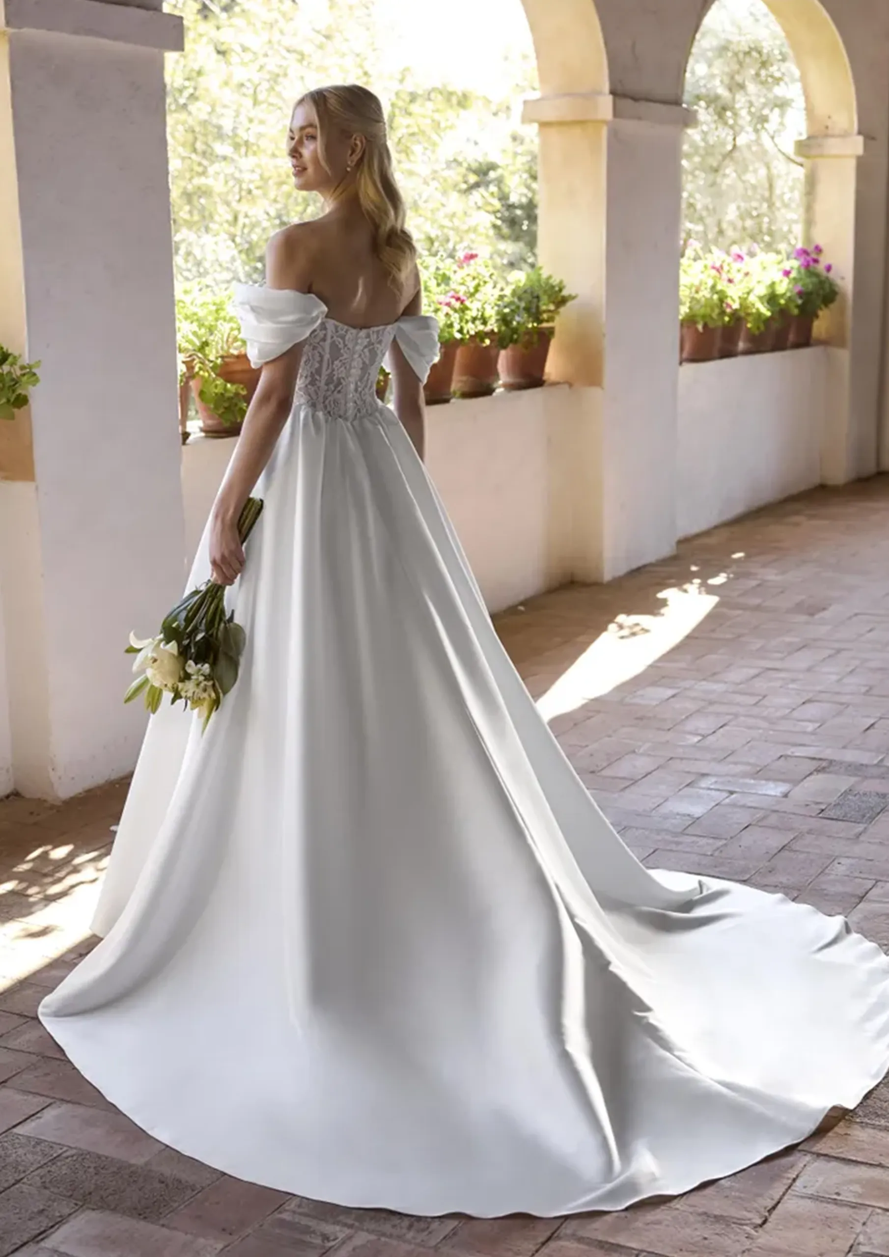 Tillary, ROBE DE MARIÉE WHITE ONE Mâcon